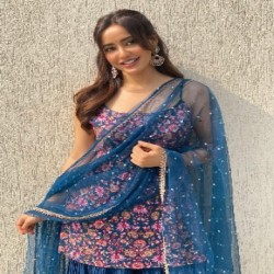 DESIGNER DRESS WITH SARARA 