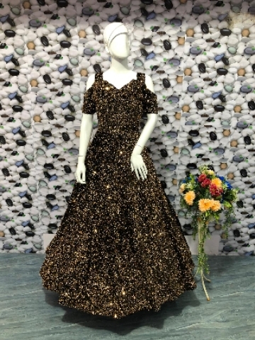 FULL SEQUANCE WORK GOWN 