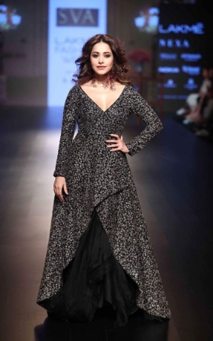 HAVVY PARTY WEAR GOWN 