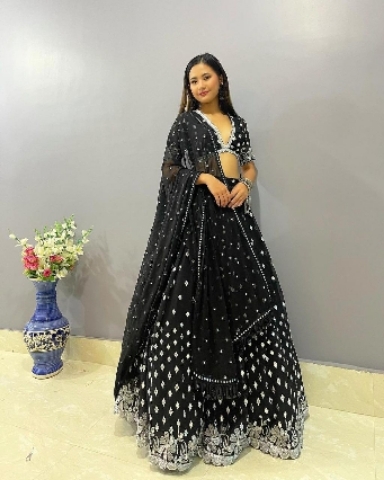 LEHENGA CHOLI WITH DUPATTA 