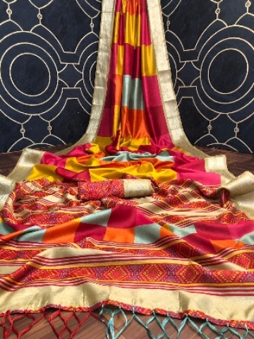 CREASTEAL SAREE