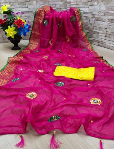 Chanderi Jacquard Sarees by Aastha Corporation