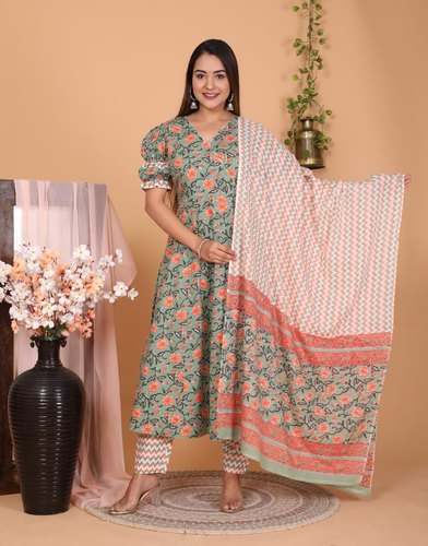 Ladies Anarkali Kurti pant set by The Gavya by Greenvalue Marketing Private Limited