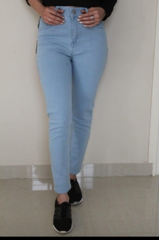  ancer  jeans