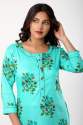 Women Floral Print Rayon Straight Kurta thumb 4