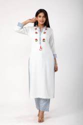 Women Kurta and Pant Set Rayon