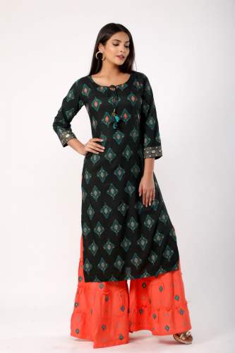 Women Kurta and Sharara Set by Javta