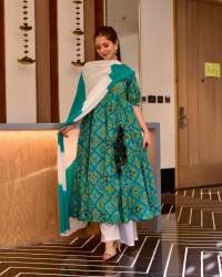 DESIGNER PRINTED BUTTER SILK GOWN