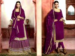 Traditional Indian Look Salwar Kameez 