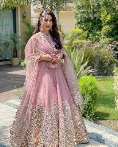 NSR GOWN