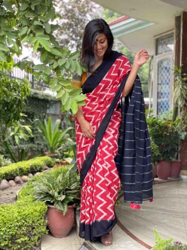 Ladies Ikat Cotton Saree by Richa Creation