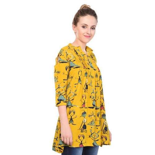 Floral Printed Tunic Top by Varavastra