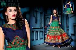 Om Textiles logo icon