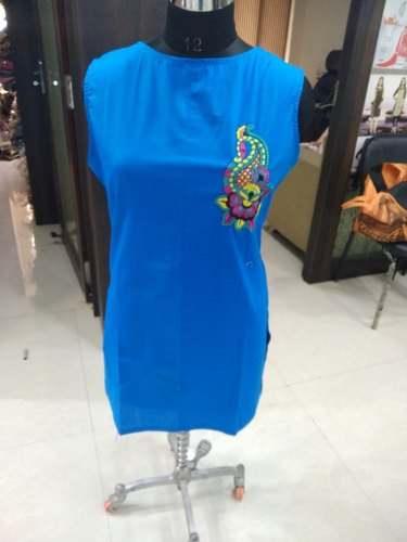 Ladies Plain Short Top Style Kurti 