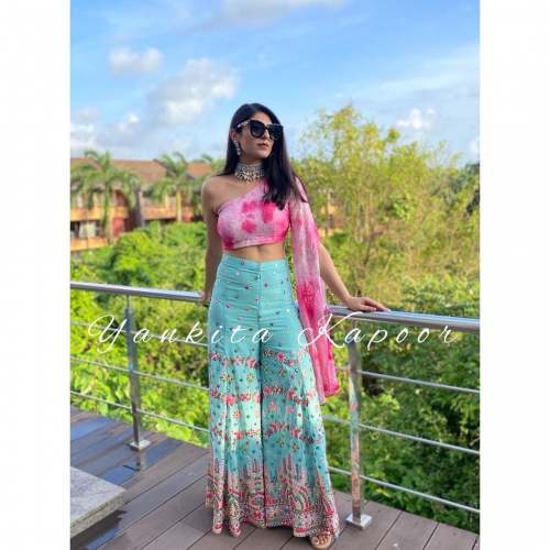 PRESENTING NEW ĐĚSIGNER PARTY WARE WESTERN CROPTOP