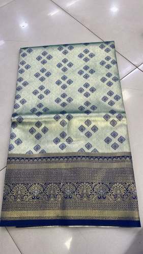 geet gauri fashion Elegant Kit cat pattu saree with weaving zari 