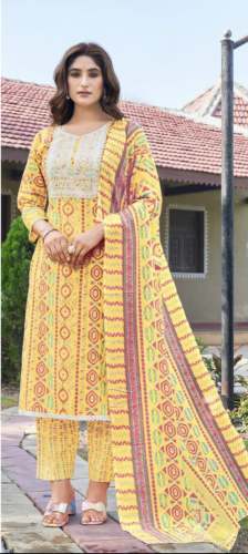 Geet Gauri Present Pure Cotton 3 Pcs Kurta Set