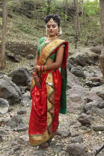 Maharasthra Best Nauvari Saree Collections And Designs - One Should Try