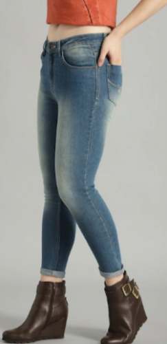 Women Blue Skinny Fit Mid-Rise Stretchable Jeans
