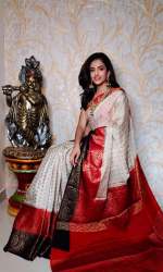 Banarasi Warm Dybel 3d Soft Silk Saree