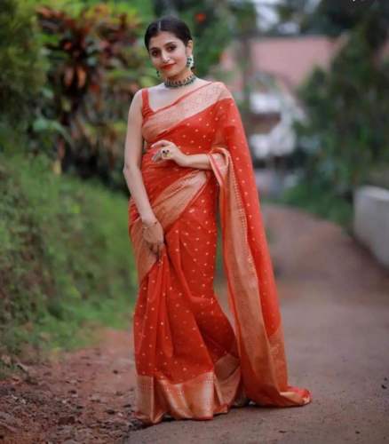 Jacquard Weaving Soft Silk Booti Saree