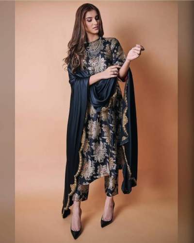 Wedding Wear Rayon Kurti With Hand Work Dupatta 