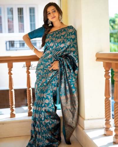 Riya-Organic Banarasi Lichi Silk Saree by Prahi Fashion