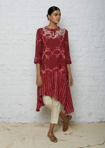 Buy Polyester Ladies Kurti By Krishna Mehta Brand by Krishna Mehta