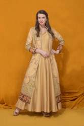 Exclusive Suits Gown With Long Crepe