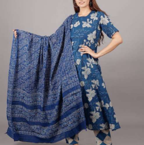 Ladies designer kurtis