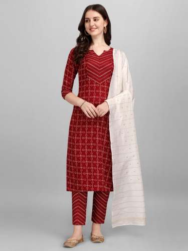 SU 207 Maroon Kurti Pant With Dupatta Set 