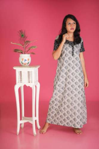Square Box Design Nighty - (Gunmetal Grey)