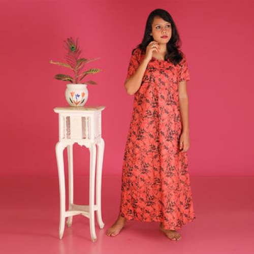 Vector Leaf Design Nighty- (Rust)