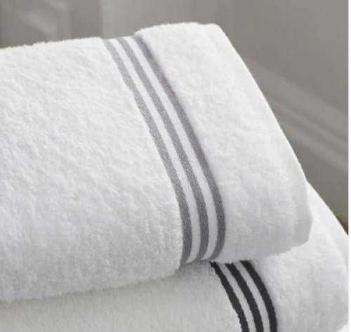 Cotton White Bath Towel 30*60 by AV Dicor