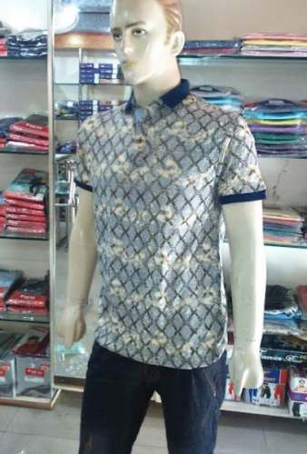 Collar Neck Printed Men T shirt 