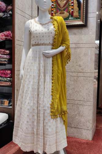 White Georgette Gown With Thread Work by Sananda Boutique