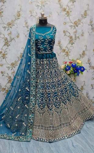 Wedding Wear Morpinch Bridal Lehenga by Pehnawa