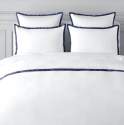 hotel-simple-white-bed-sheet