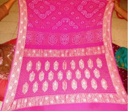 Ladies Fancy Bandhej Print saree