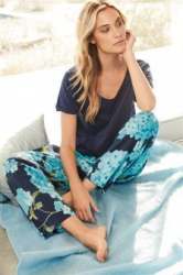 Ladies pajama nightsuit