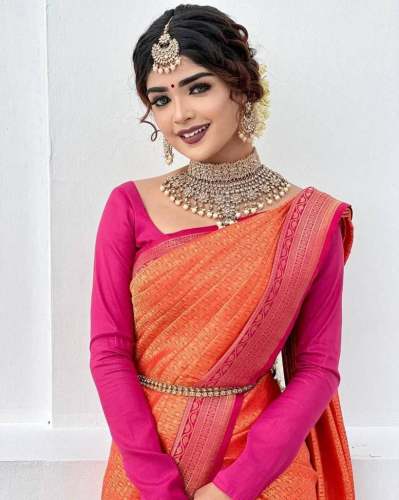 Beautiful Pink Soft Silk Golden Jari Saree
