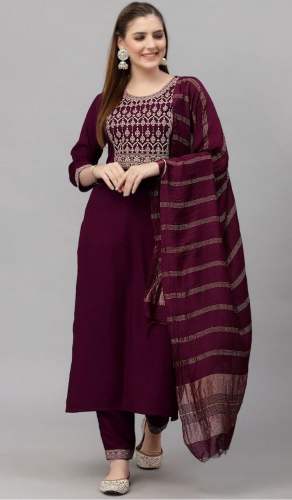  14kg Heavy Reyon Embrodary Work  Kurtis 