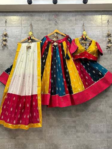 ART SILK THREAD SEQUINS EMBROIDERY WORK LEHENGA CHOLI