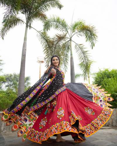 Beautiful Heavy Butter Silk Lehenga Choli With Real Mirror Work 