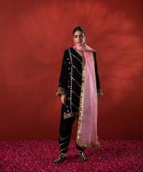 Beautifull Velvet Embroidered Plazzo Suit With Dupatta