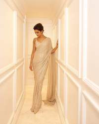*New Launching Bollywood DEEPIKA PADUKONE BLOCKBUSTER Sequins*