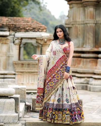 designer latest lehenga choli collection for woman
