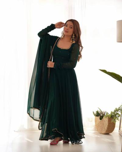 Fox Georgette with handwork with Dupptta Anarkali Suit
