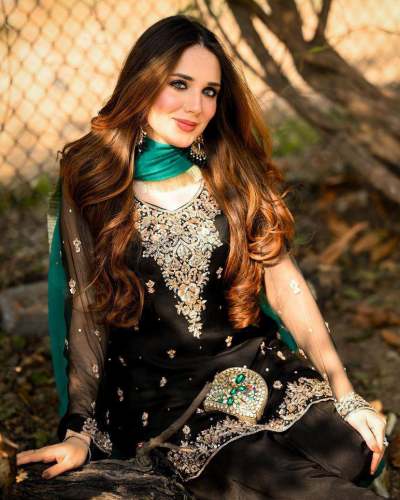 GEORGETTE KURTA AND DHOTI SET WITH EMBROIDERY WORK
