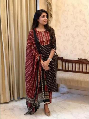 Ladies Designer Viscose Rayon Kurti pant With Dupatta